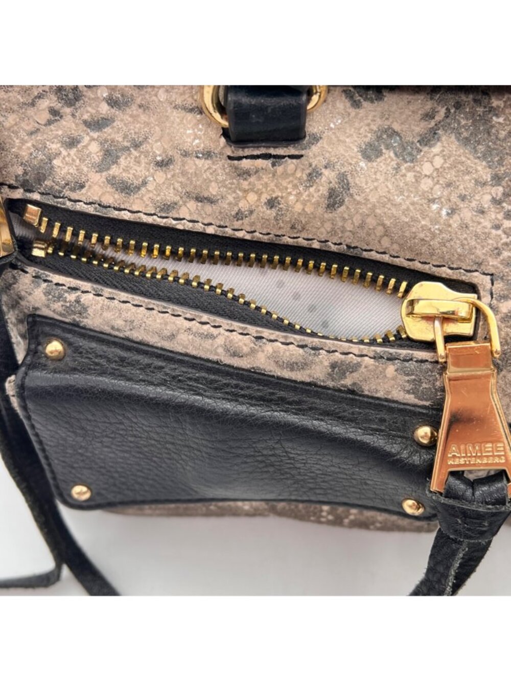 Aimee Kestenberg Snake Print & Black Leather Bag Purse 10 Zippered Compartments - Picture 6 of 16